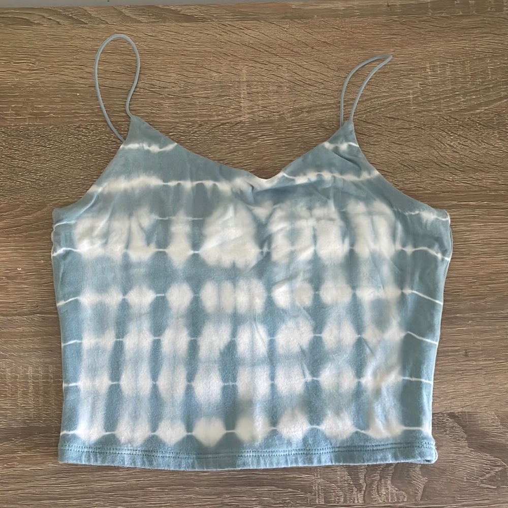 Type dye cropped tank top cute with leggings or jeans